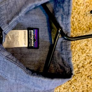 Men’s Patagonia organic button up shirt